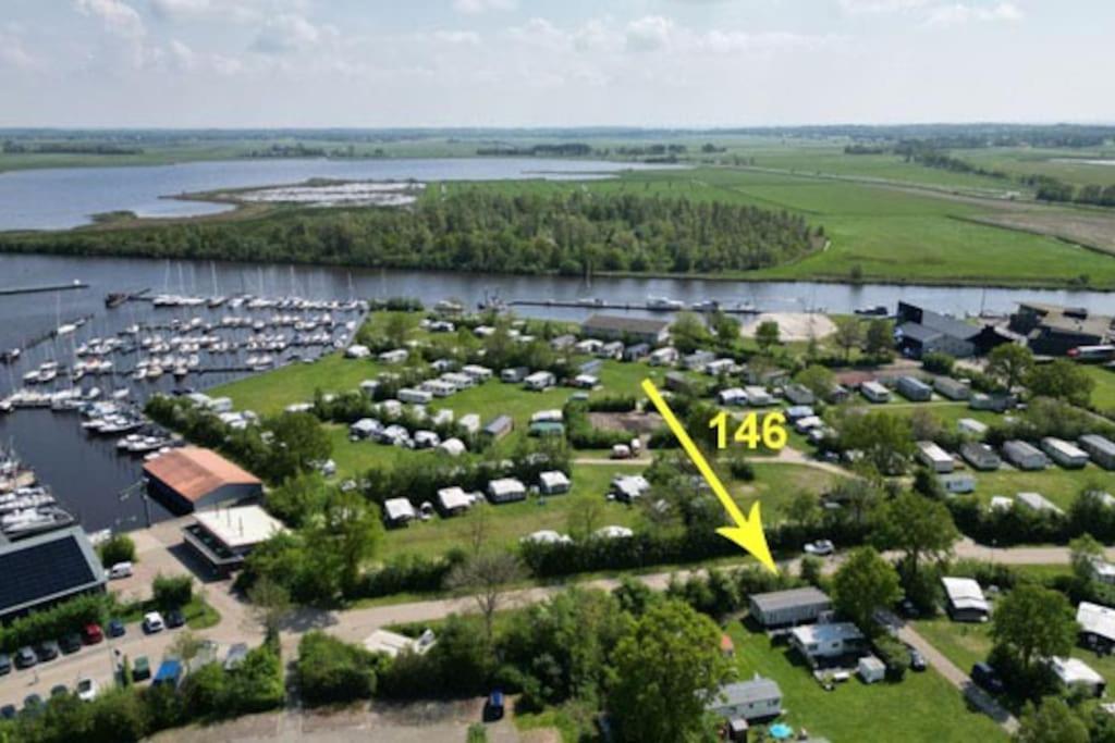 Ervaar 'Fryske Weelde' Op Vijf Sterren Vakantiepark De Kuilart カウドゥム エクステリア 写真