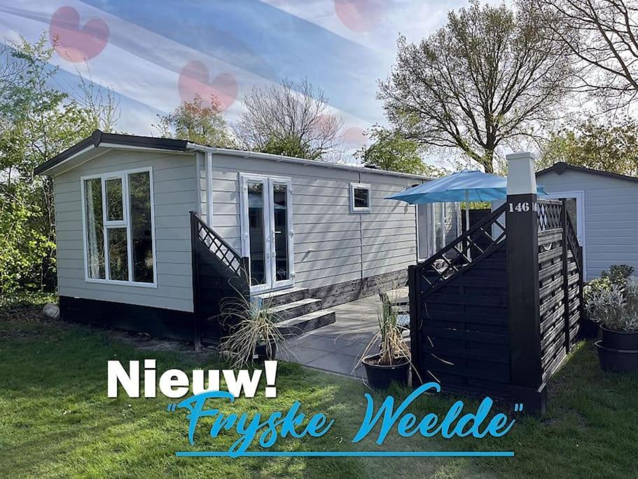 Ervaar 'Fryske Weelde' Op Vijf Sterren Vakantiepark De Kuilart カウドゥム エクステリア 写真